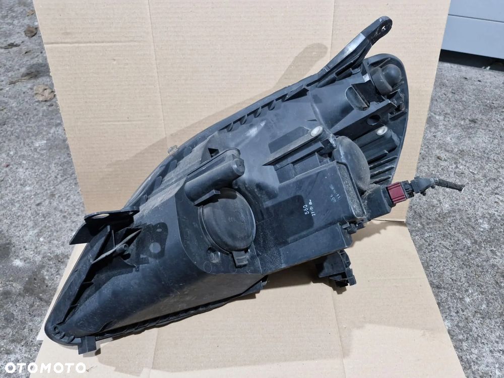 Lampa prawa przednia prawy przód Opel Zafira B EUROPA - 5