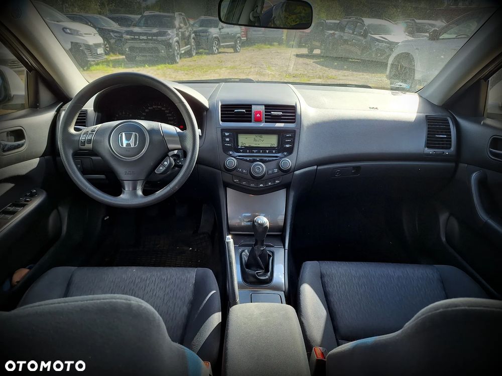 Honda Accord 2.0 Executive - 10