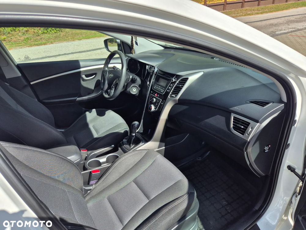 Hyundai i30 1.6 CRDi Comfort - 13