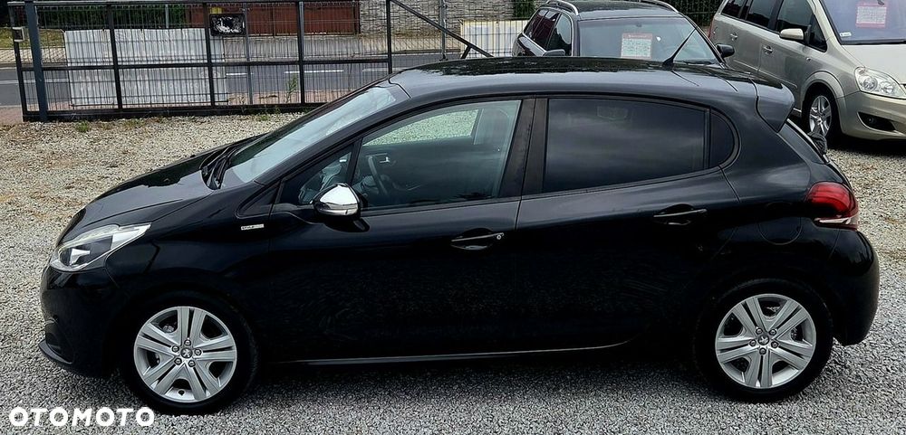 Peugeot 208 - 31