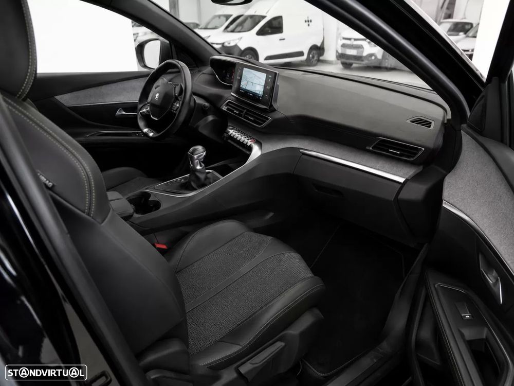 Peugeot 5008 - 5
