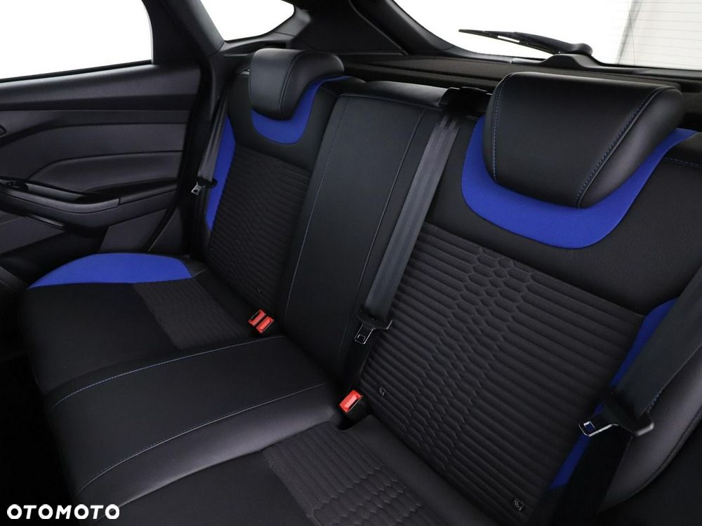 Ford Focus 2.0 EcoBoost ST - 18