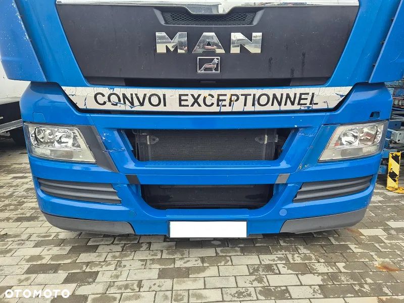 ZDERZAK KOMPLETNY Z LAMPAMI MAN TGX EURO 5 - 1