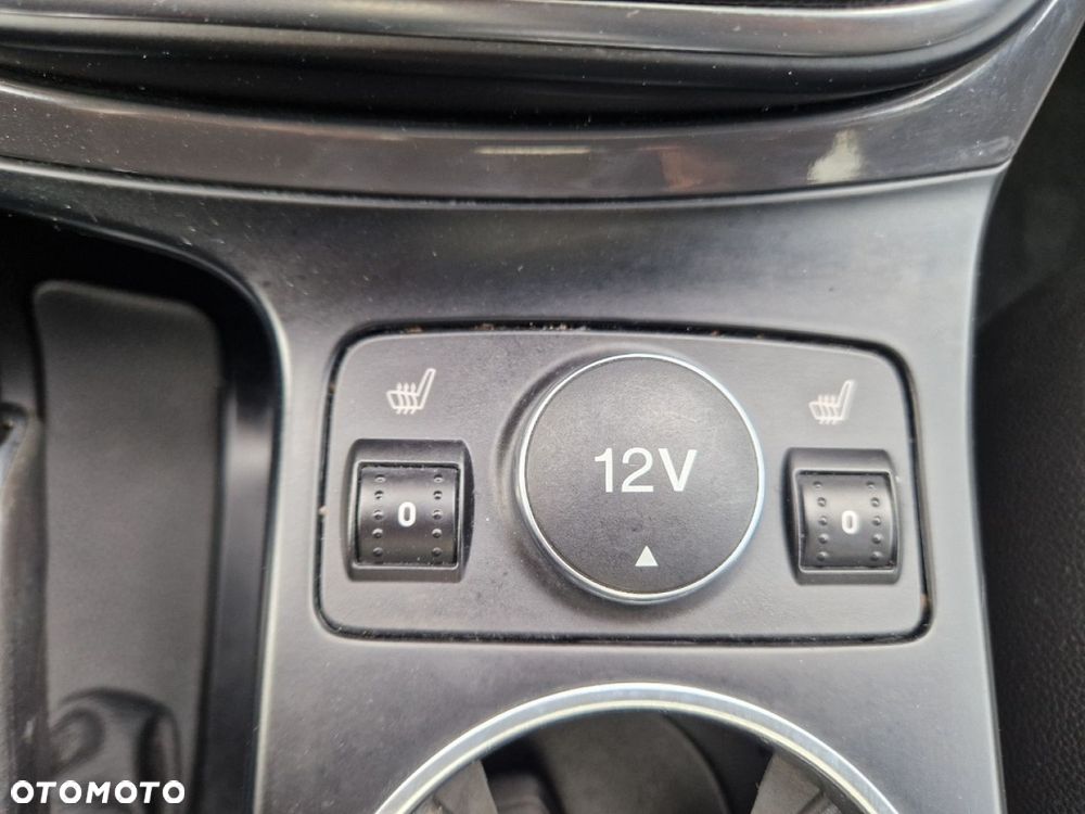 Ford Kuga 2.0 TDCi 2x4 Business Edition - 16