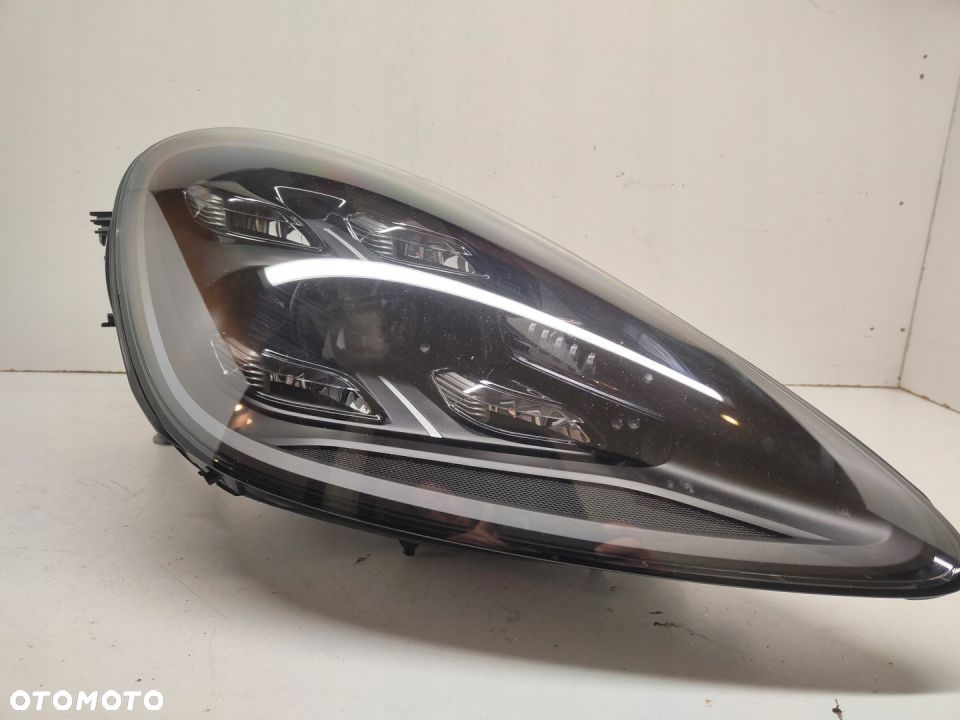 PORSCHE CAYENNE III LAMPA PRAWA F-LED MATRIX 17- - 1