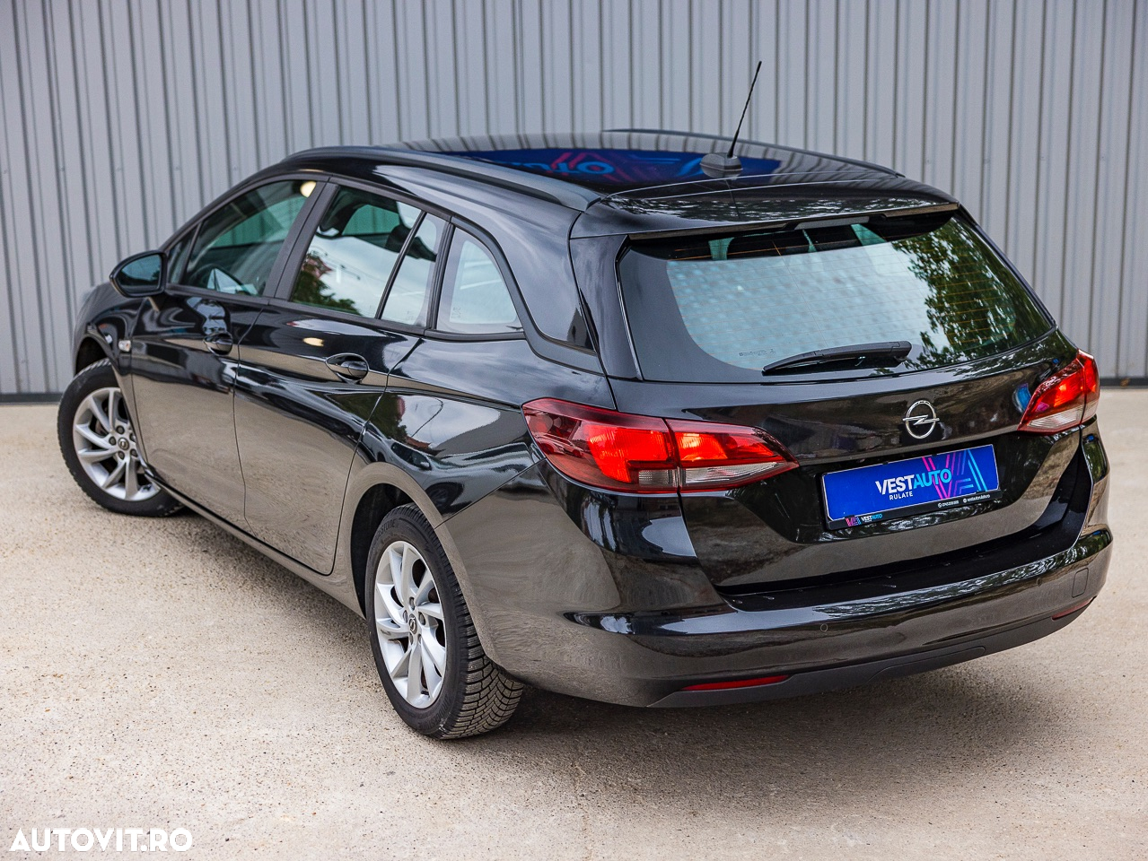 Opel Astra Sport Tourer 1.2 Turbo Start/Stop - 2