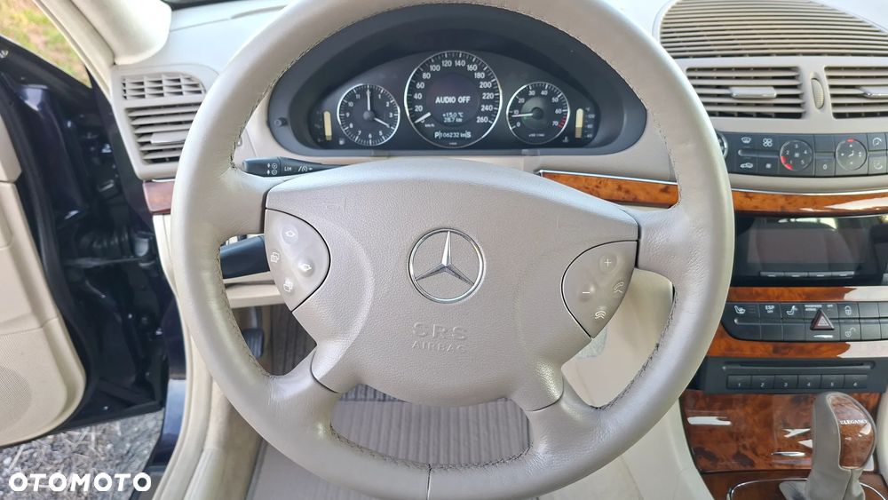 Mercedes-Benz Klasa E 200 Kompressor Automatik Elegance - 27