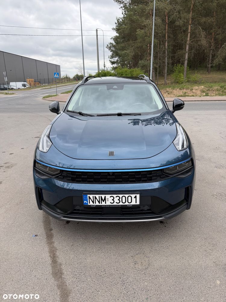 Lynk & Co 01 - 3