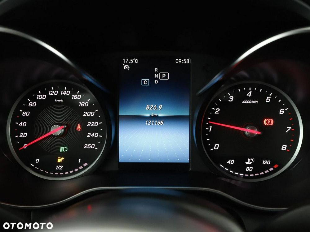 Mercedes-Benz Klasa C 300 9G-TRONIC AMG Line - 23