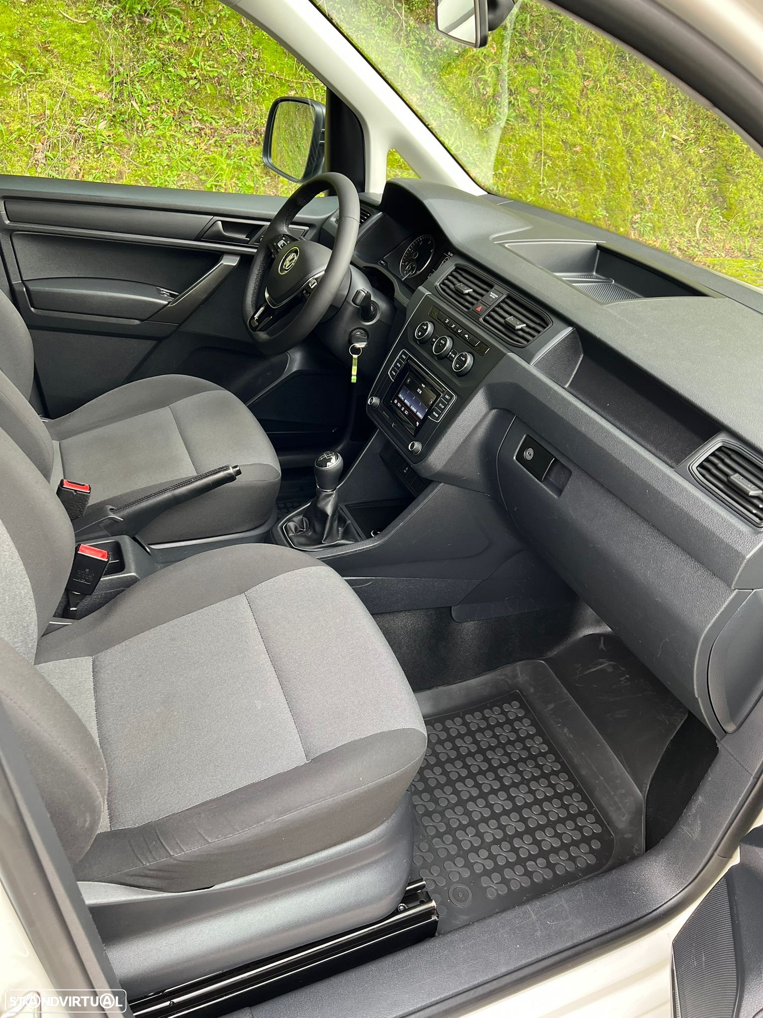 VW Caddy max - 14