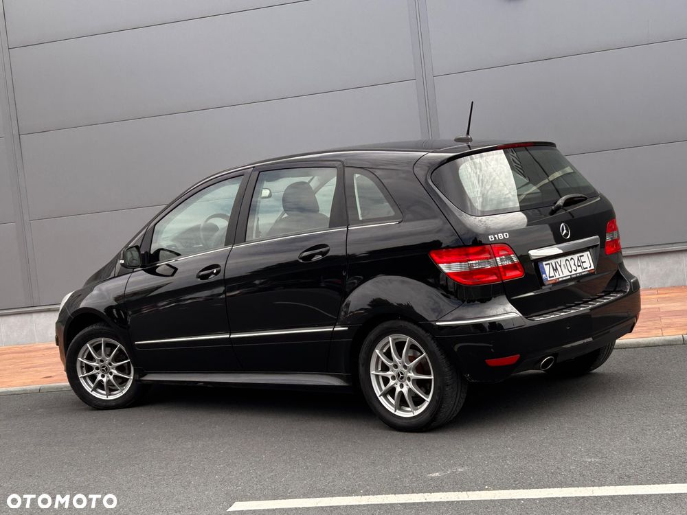 Mercedes-Benz Klasa B 180 - 17