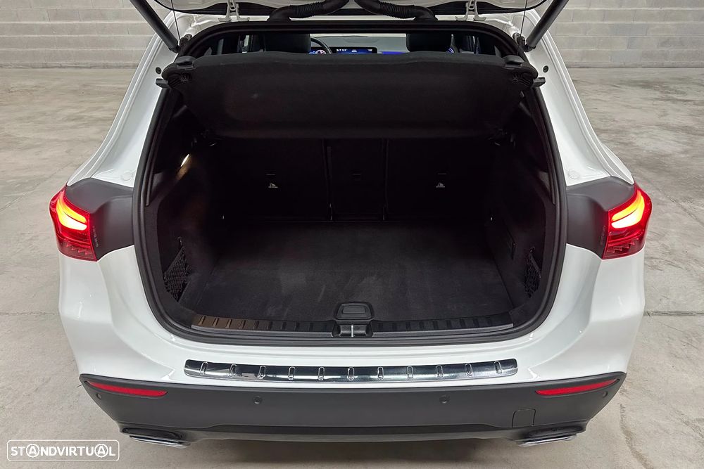 Mercedes-Benz GLA 250 e 8G-DCT Edition Progressive Line - 55