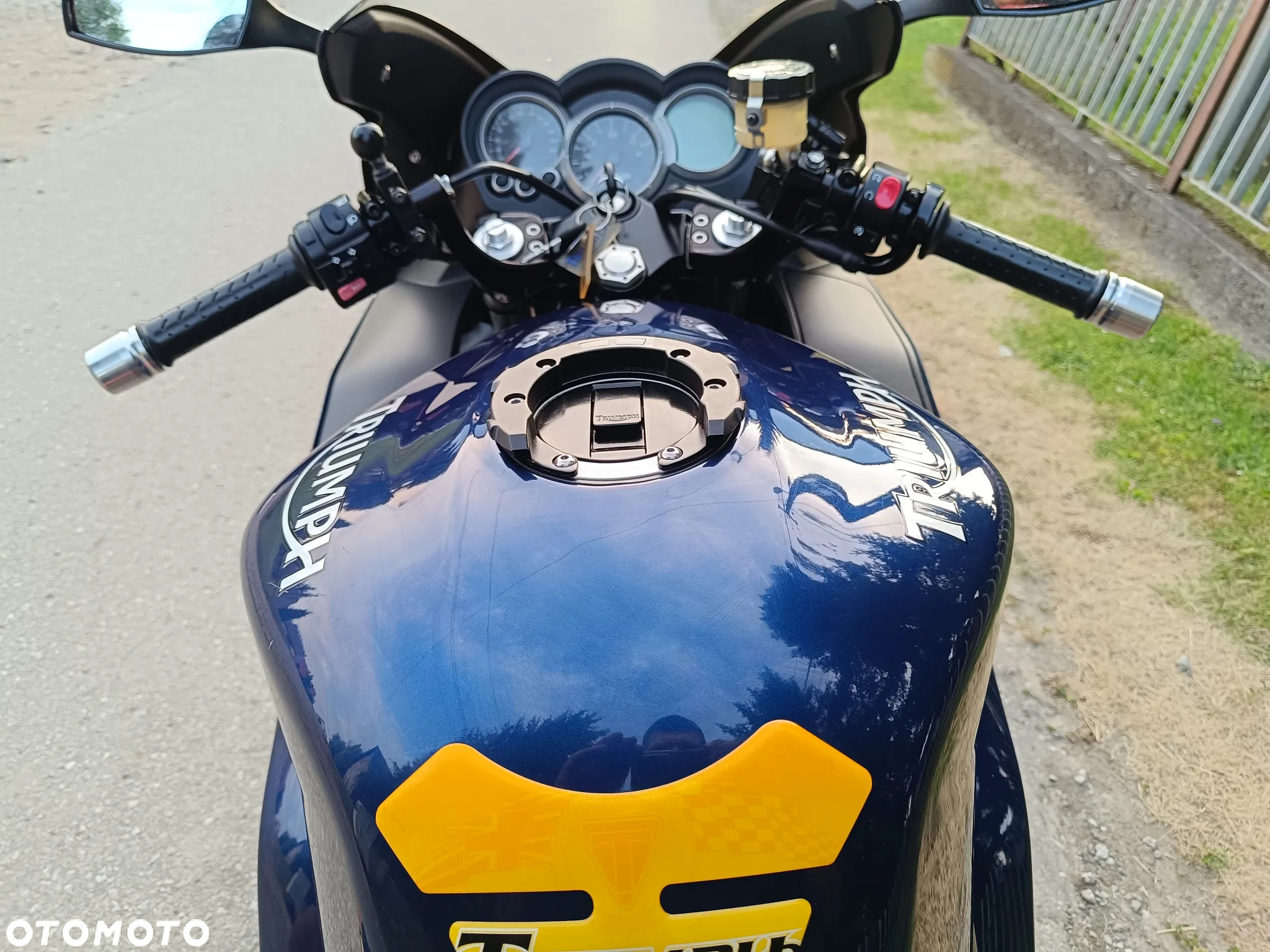 Triumph Sprint - 18