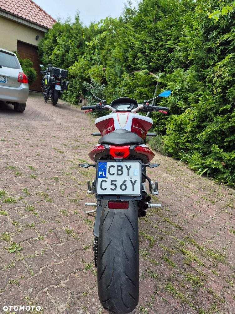 MV AGUSTA Brutale - 6