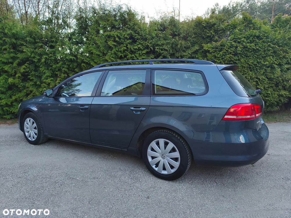 Volkswagen Passat - 9