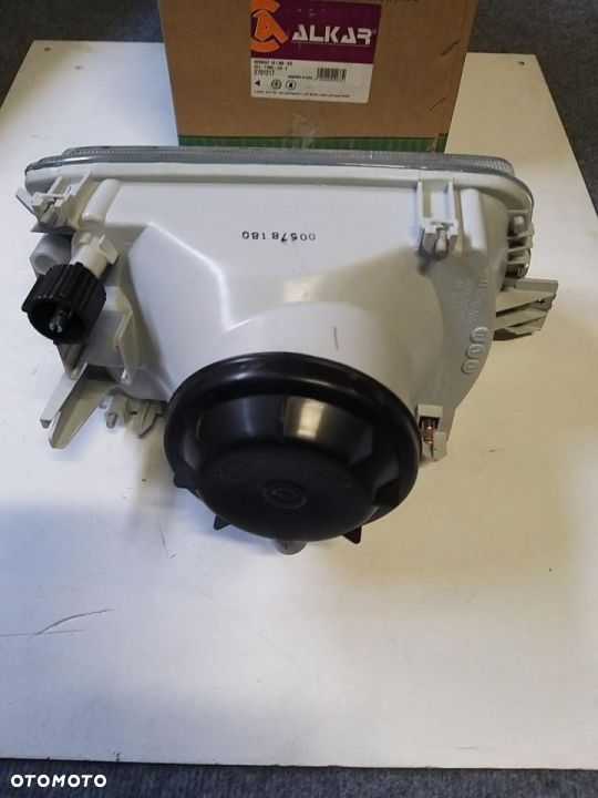 REFLEKTOR   RENAULT 19 88-96 H4 -05/92 REGULACJA MANUALNA LEWA  strona 2701217 7701033626 - 1