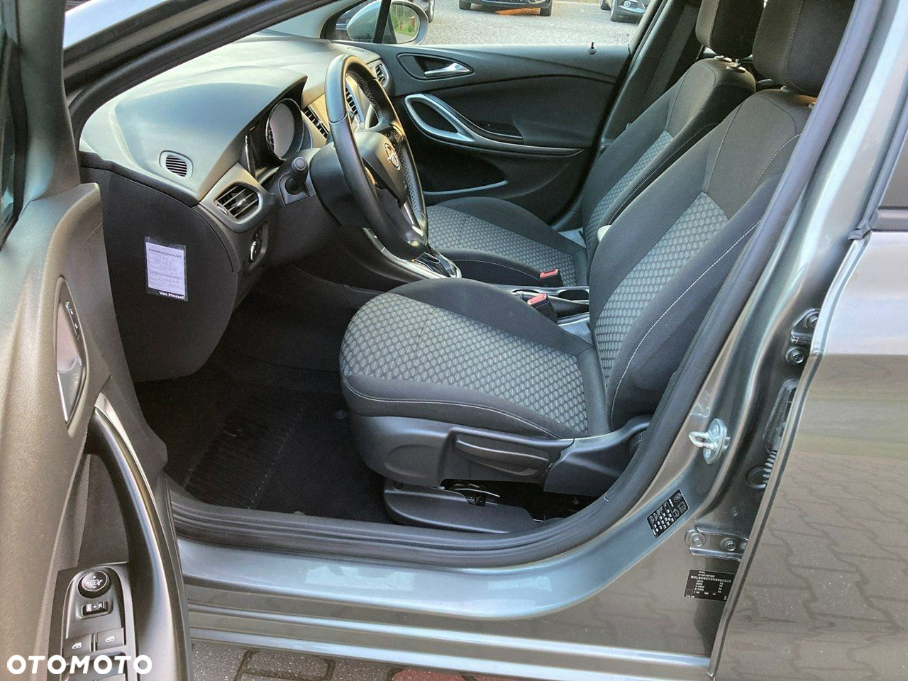 Opel Astra - 8