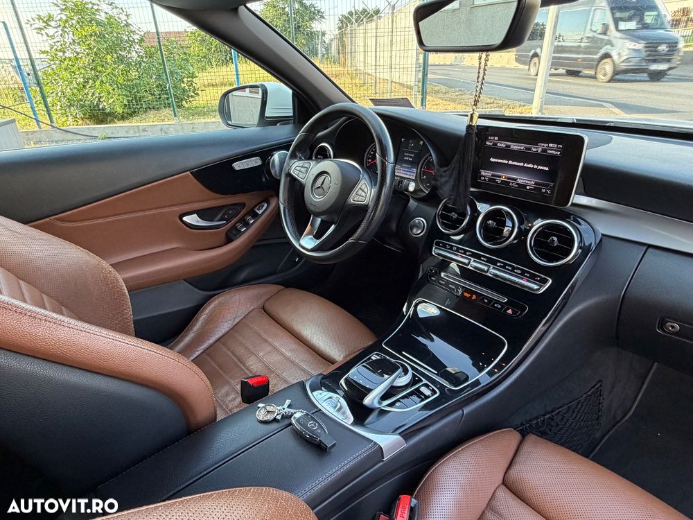 Mercedes-Benz C - 32