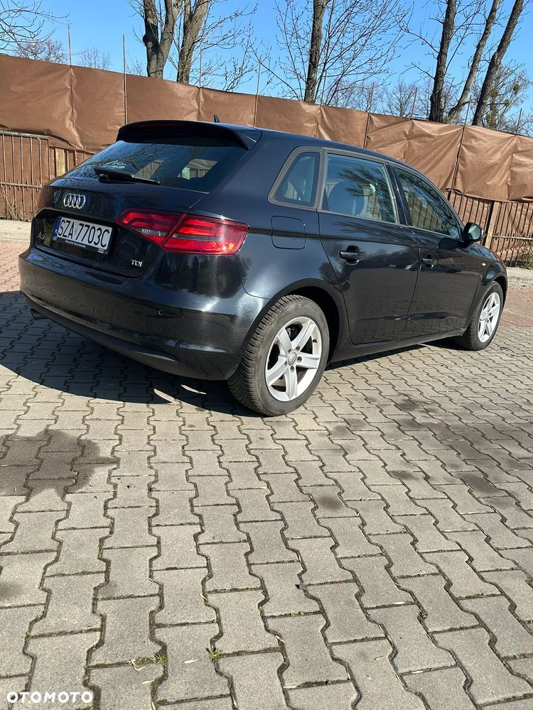 Audi A3 Sportback 1.6 TDI Attraction - 12