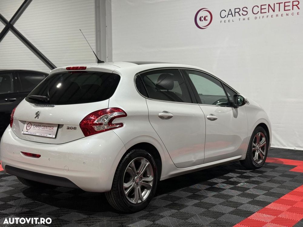 Peugeot 208 1.2 L PureTech Turbo Allure - 4