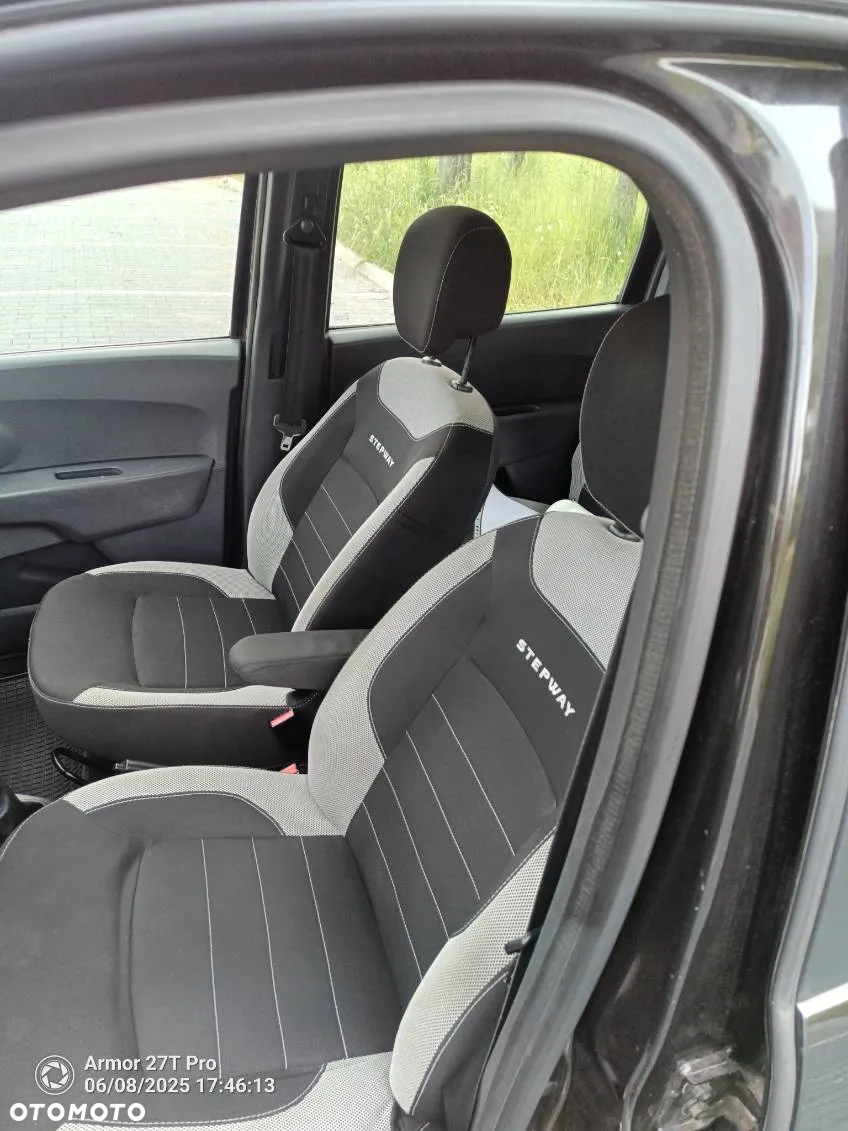 Dacia Lodgy 1.5 dCi Stepway - 6