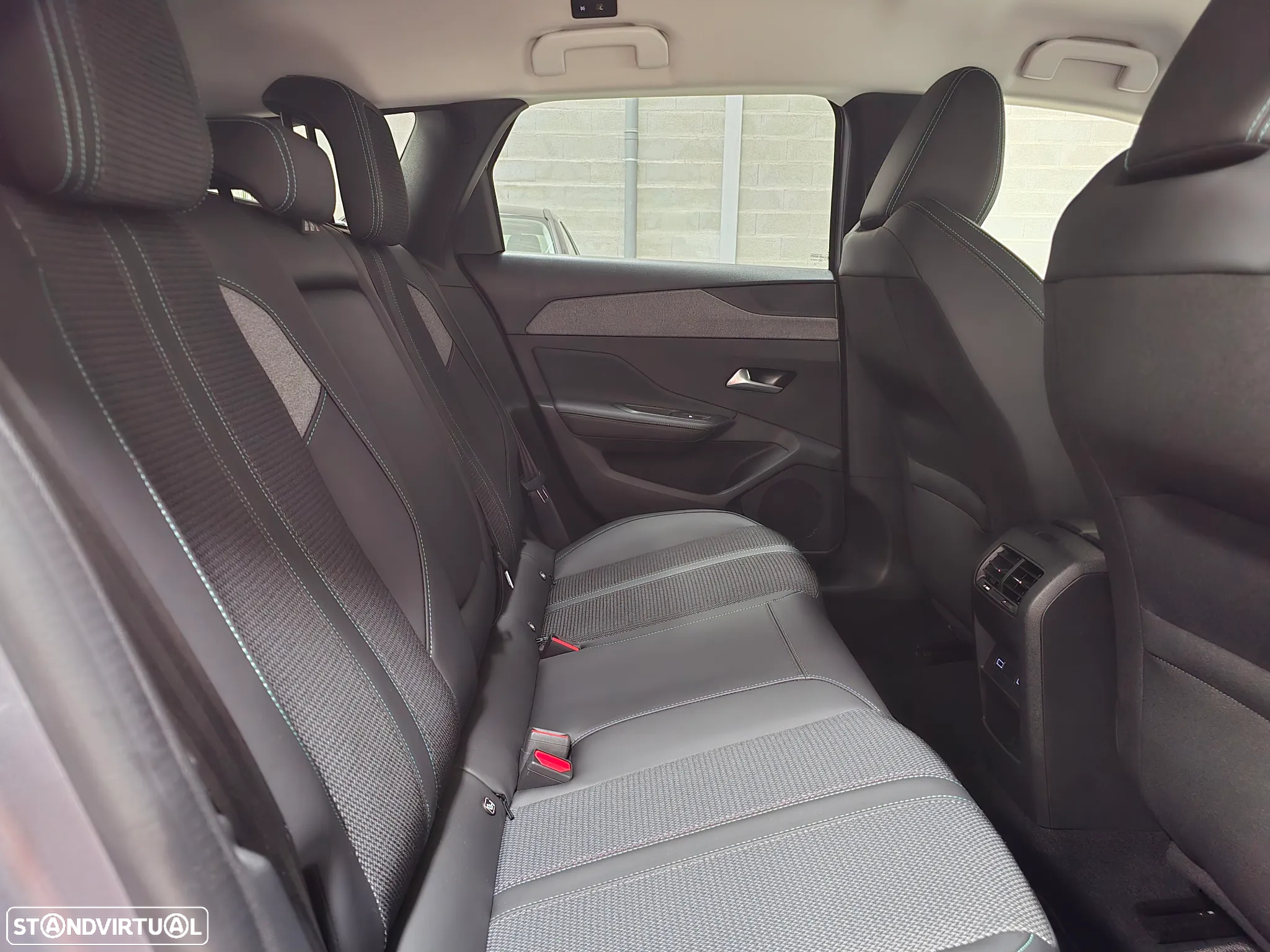 Peugeot 308 SW 1.2 PureTech Allure Pack EAT8 - 41