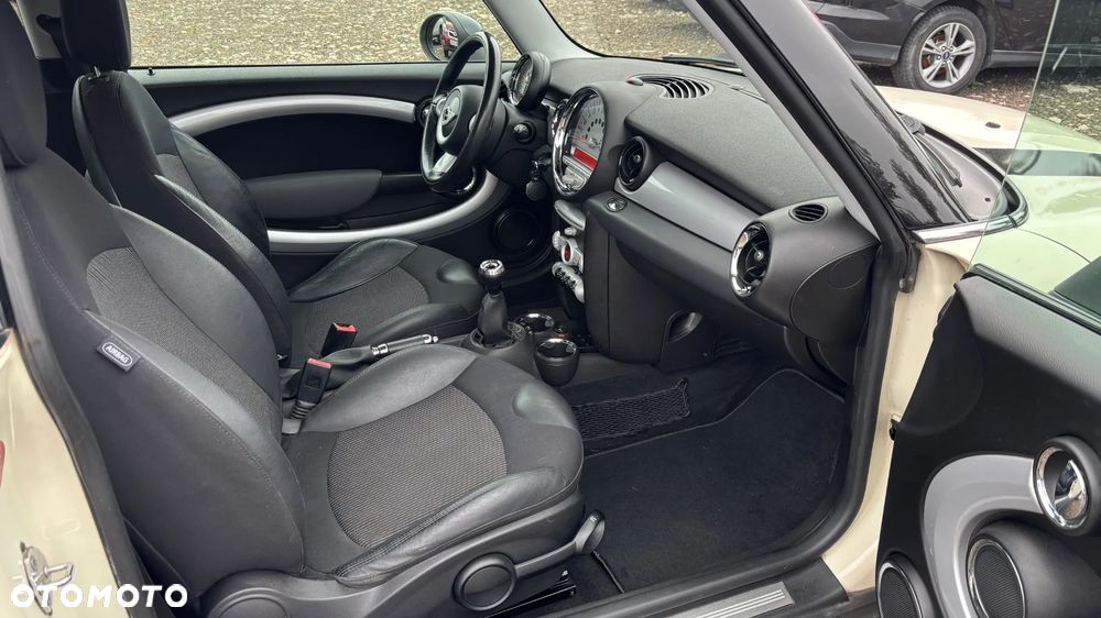 MINI Cooper D - 17