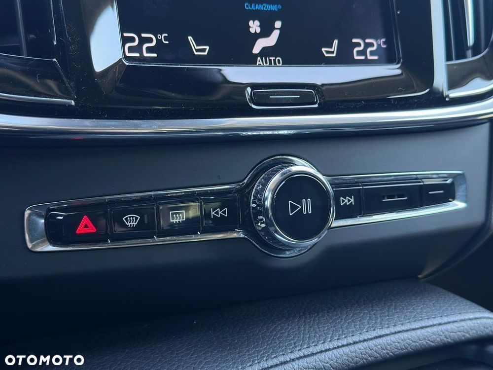 Volvo S90 - 19