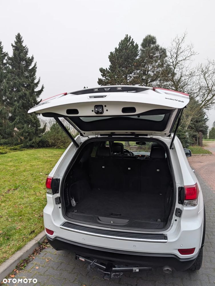 Jeep Grand Cherokee - 20