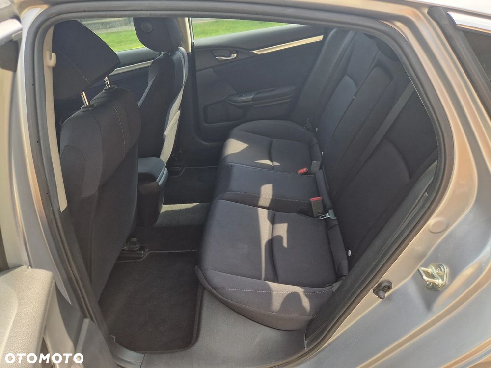 Honda Civic 1.5 T Elegance - 18