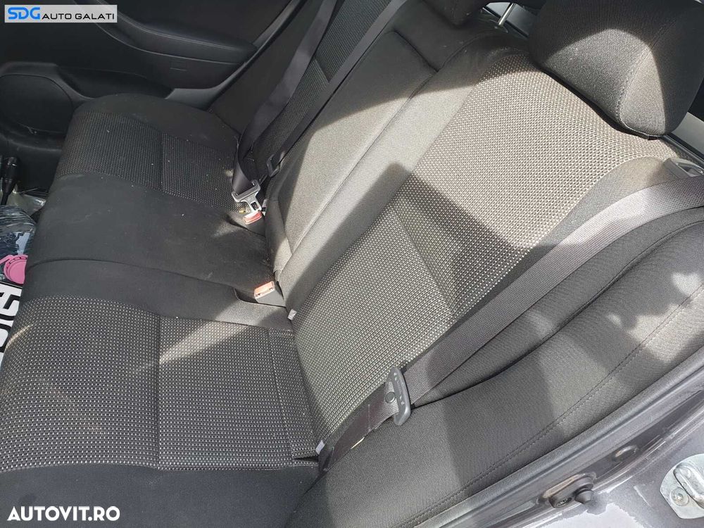 Bancheta Spate Sezut cu Spatar Toyota Avensis T25 Wagon Break 2003 - 2009 [C6230] - 1