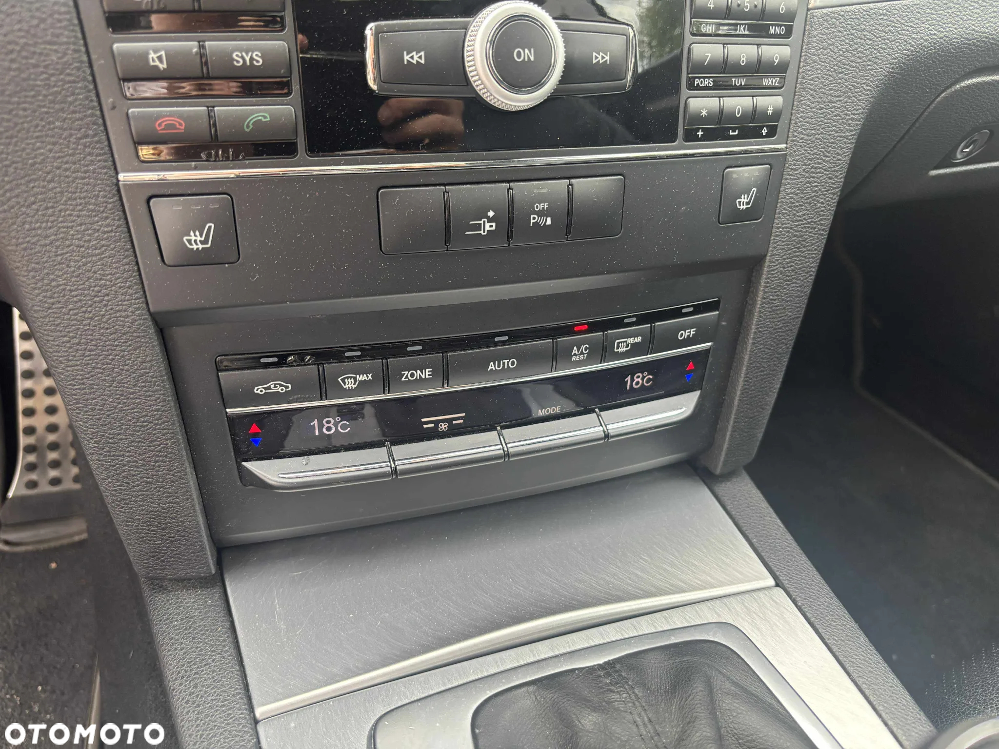 Mercedes-Benz Klasa E 350 CDI BlueEff - 14