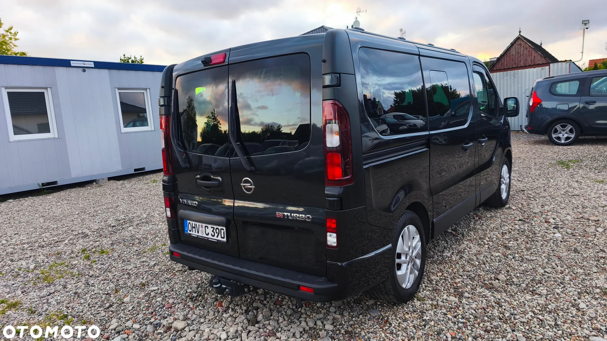 Opel Vivaro - 8