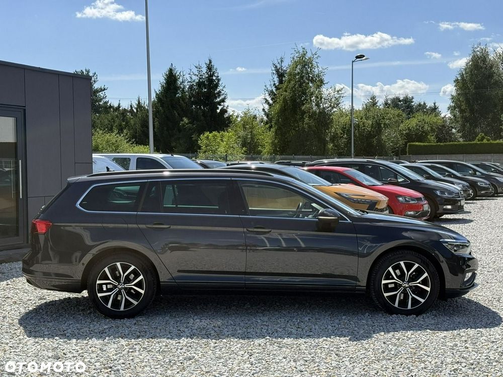 Volkswagen Passat Variant 2.0 TDI EVO Business DSG - 11