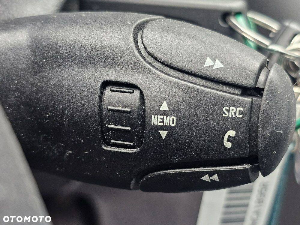 Peugeot 3008 1.6 Allure - 24