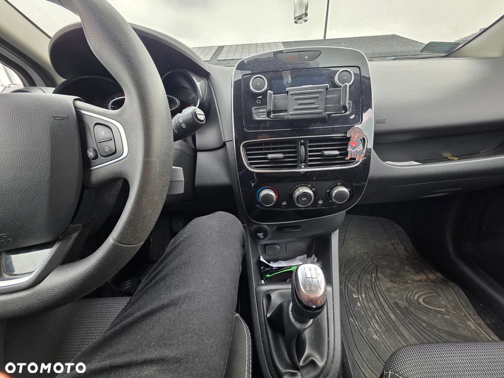Renault Clio 1.2 16V Life - 5