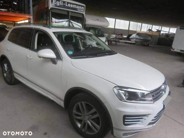 Volkswagen Touareg 3.0 V6 TDI SCR Blue Motion DPF Automatik Terrain Tech - 3