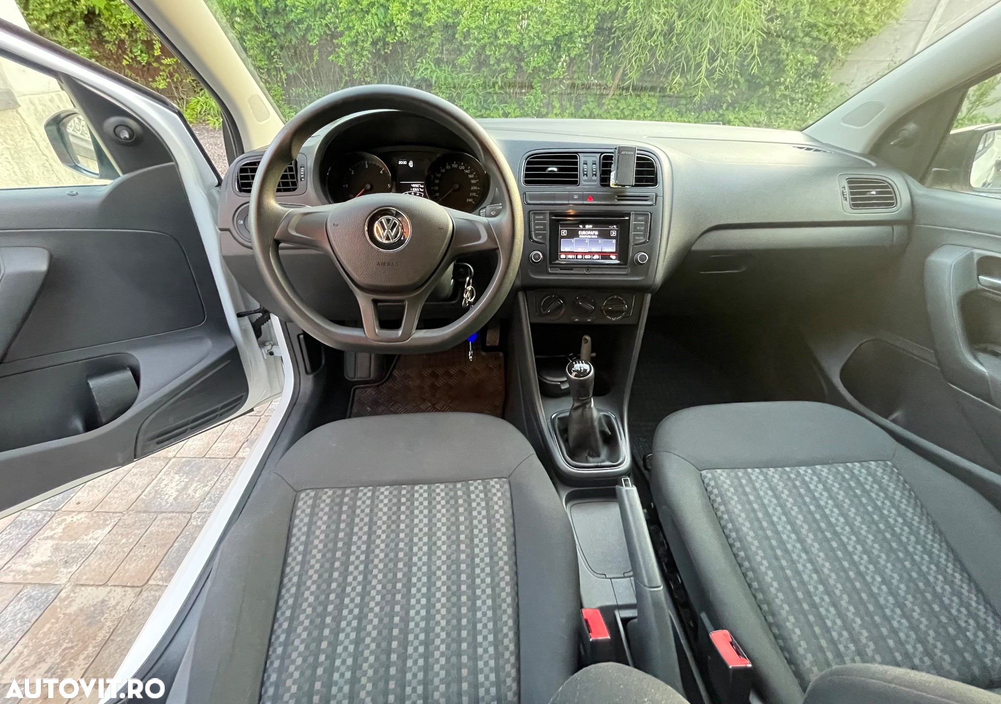 Volkswagen Polo - 7