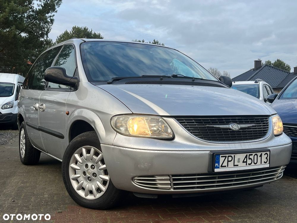 Chrysler Grand Voyager 2.5 CRD Limited - 15