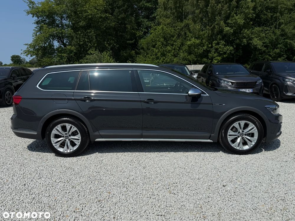 Volkswagen Passat Alltrack 2.0 TDI SCR DSG 4Motion - 22