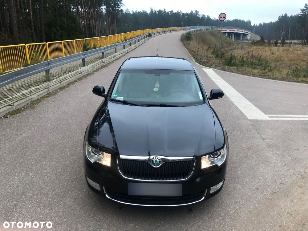 Skoda Superb 2.0 TDI Elegance DSG - 3