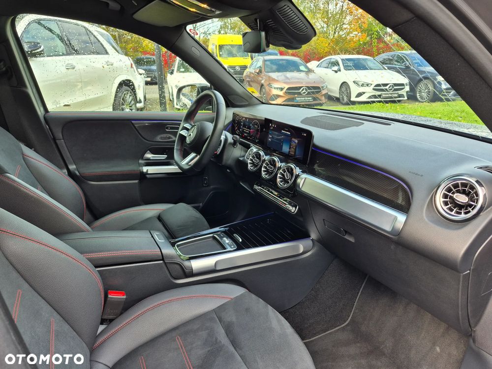 Mercedes-Benz GLB 200 AMG Line 7G-DCT - 30