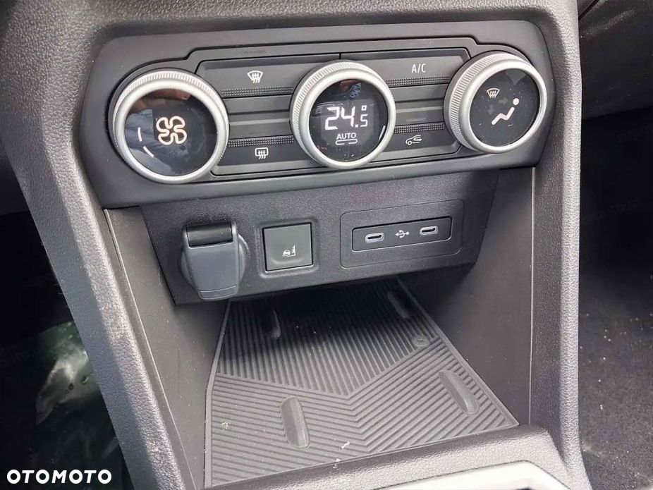 Dacia Sandero - 10
