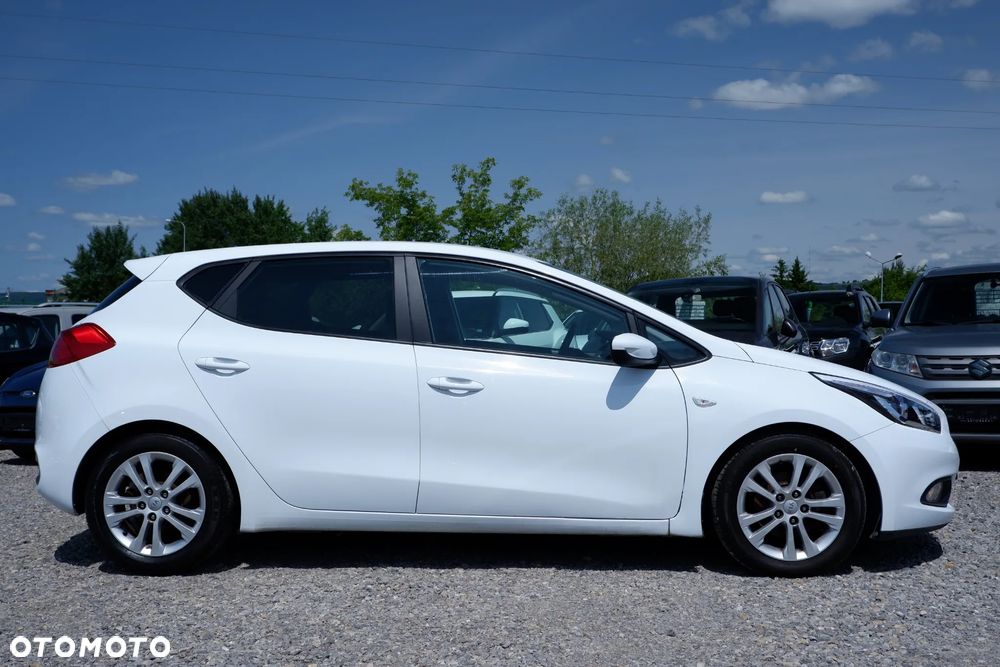 Kia Ceed 1.4 CRDi 90 Vision - 31