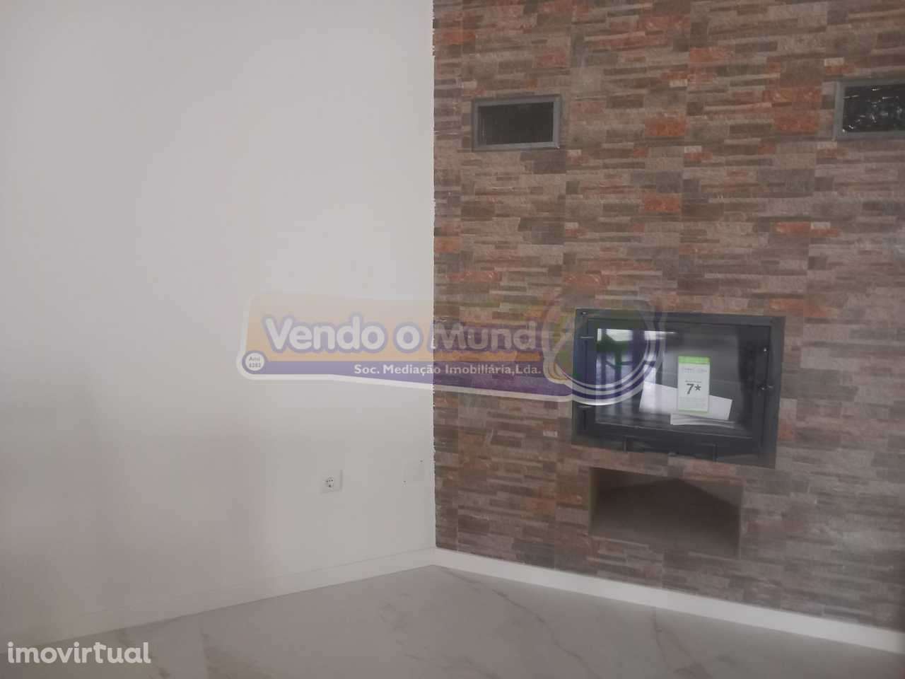 Moradia T3 em Foros de Almada, Santo Estevão (STE070) - Grande imagem: 2/7