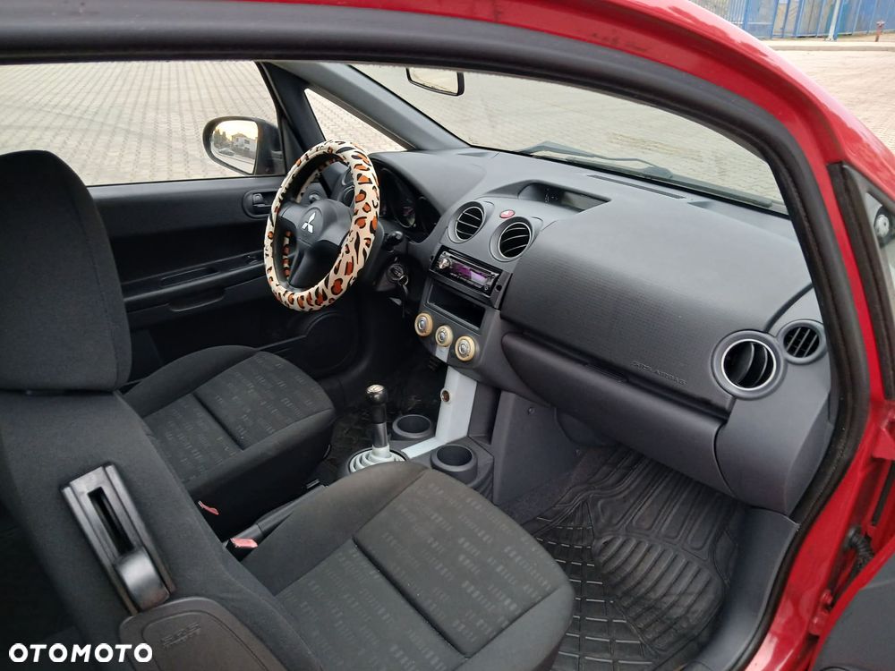 Mitsubishi Colt - 6