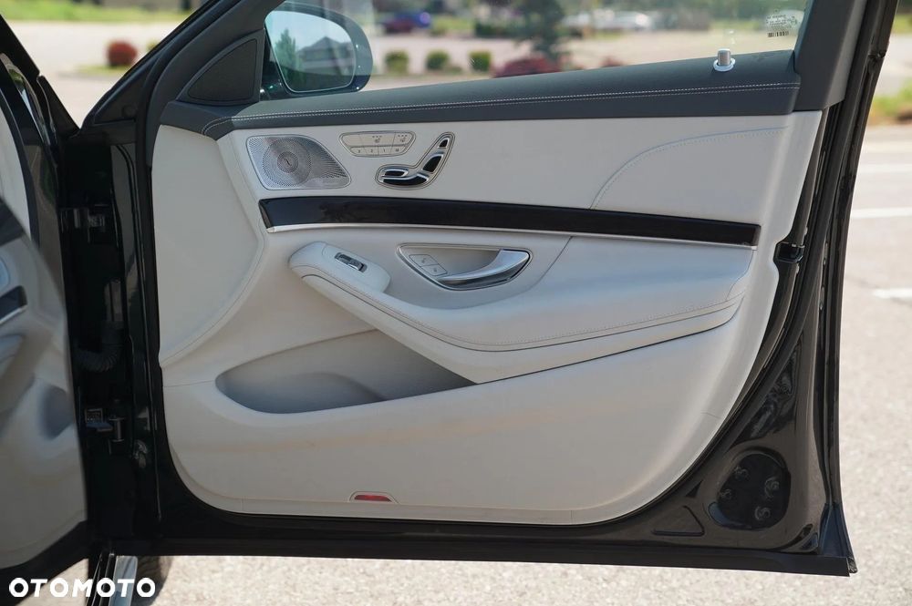 Mercedes-Benz Klasa S 500 4Matic 9-TRONIC - 34