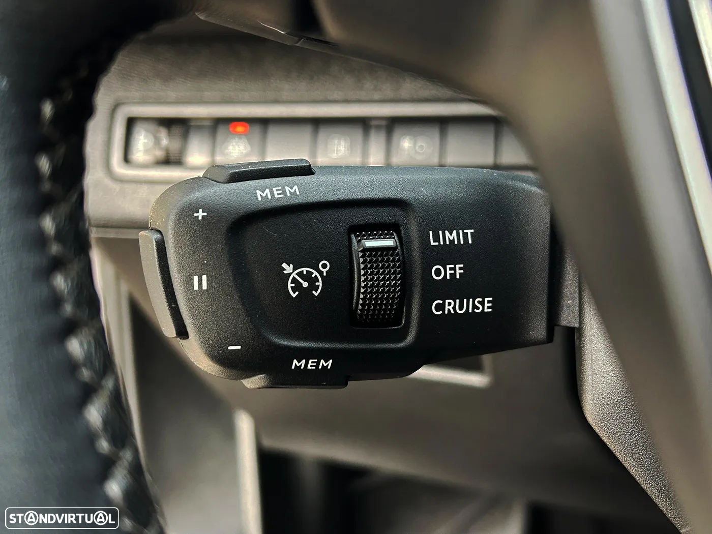Peugeot 3008 1.6 Hybrid4 Allure Pack e-EAT8 - 34