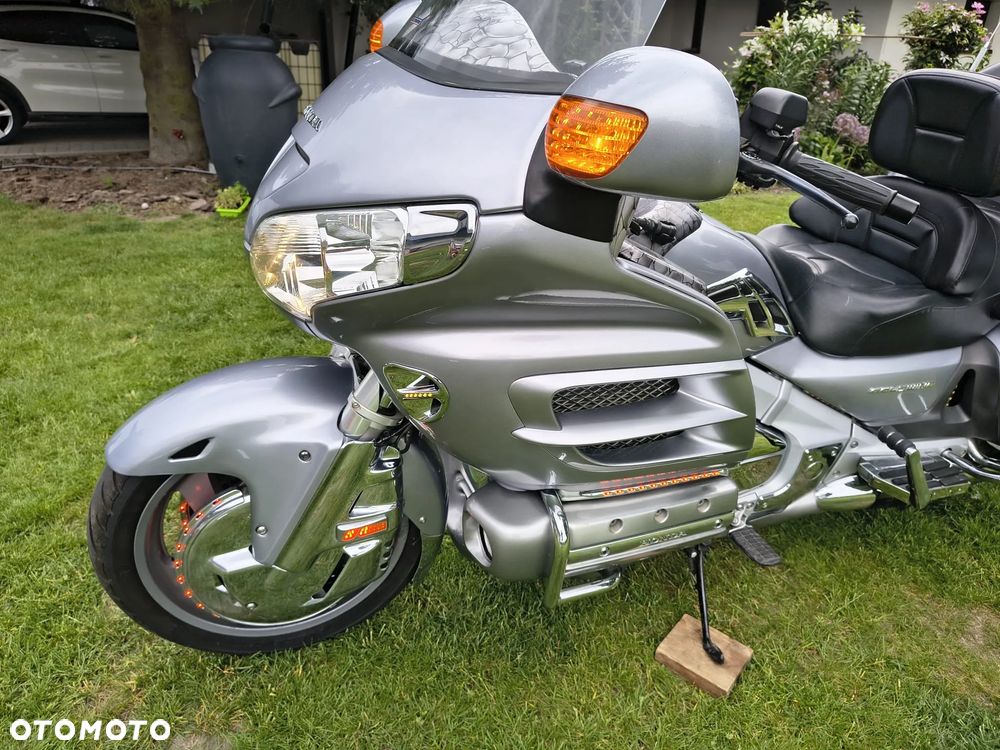 Honda GL - 13