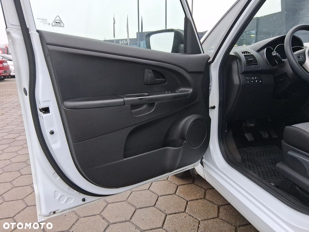 Kia Venga 1.4 M - 10